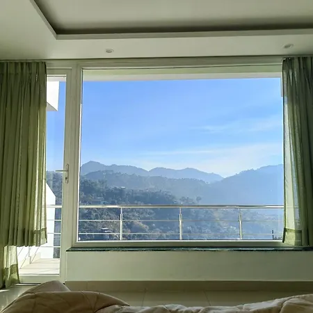 Sun Rise View At Twin Oaks' Apartment Kasauli Exterior photo