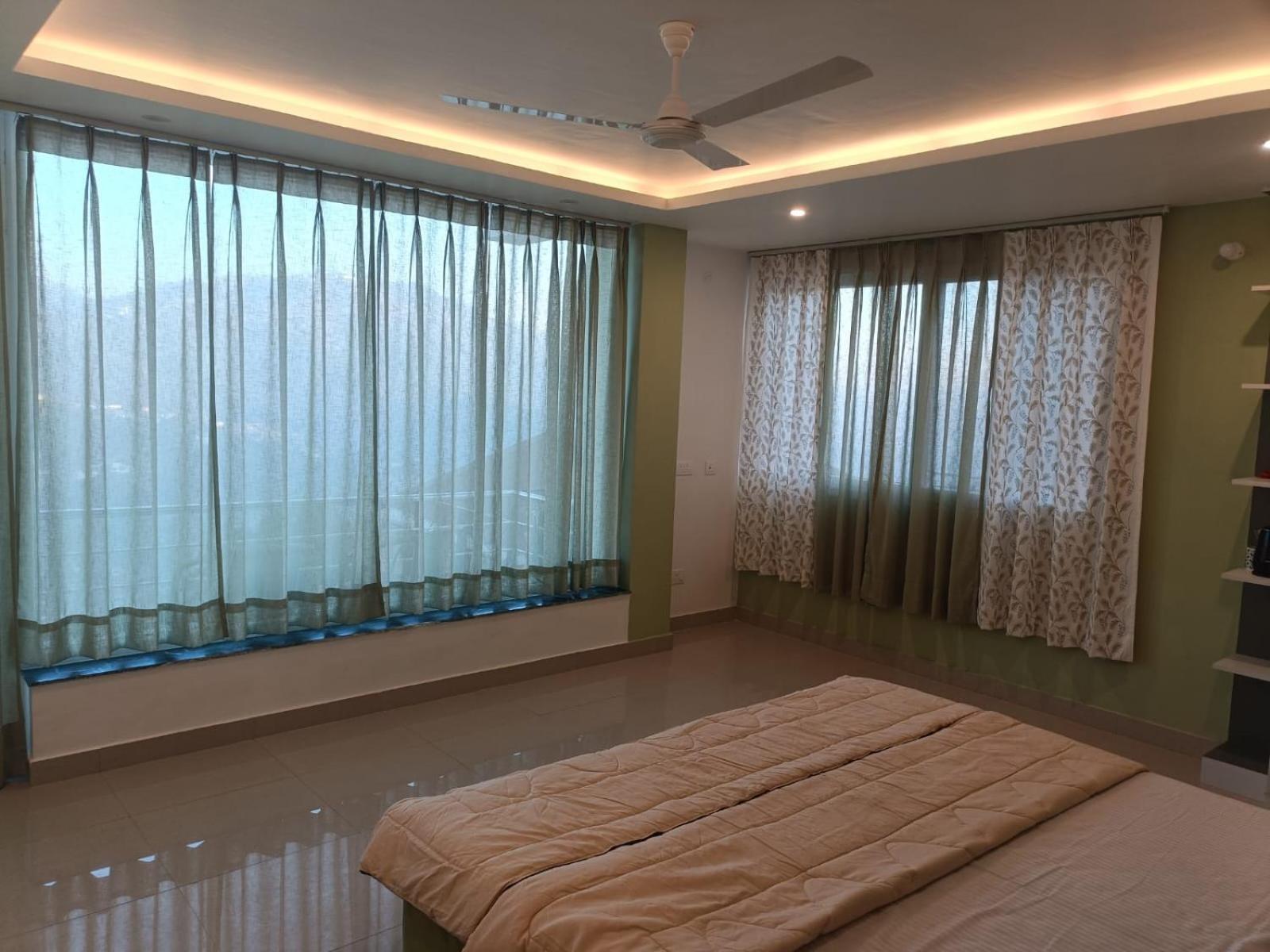 Apartment Sun Rise View At Twin Oaks' Kasauli