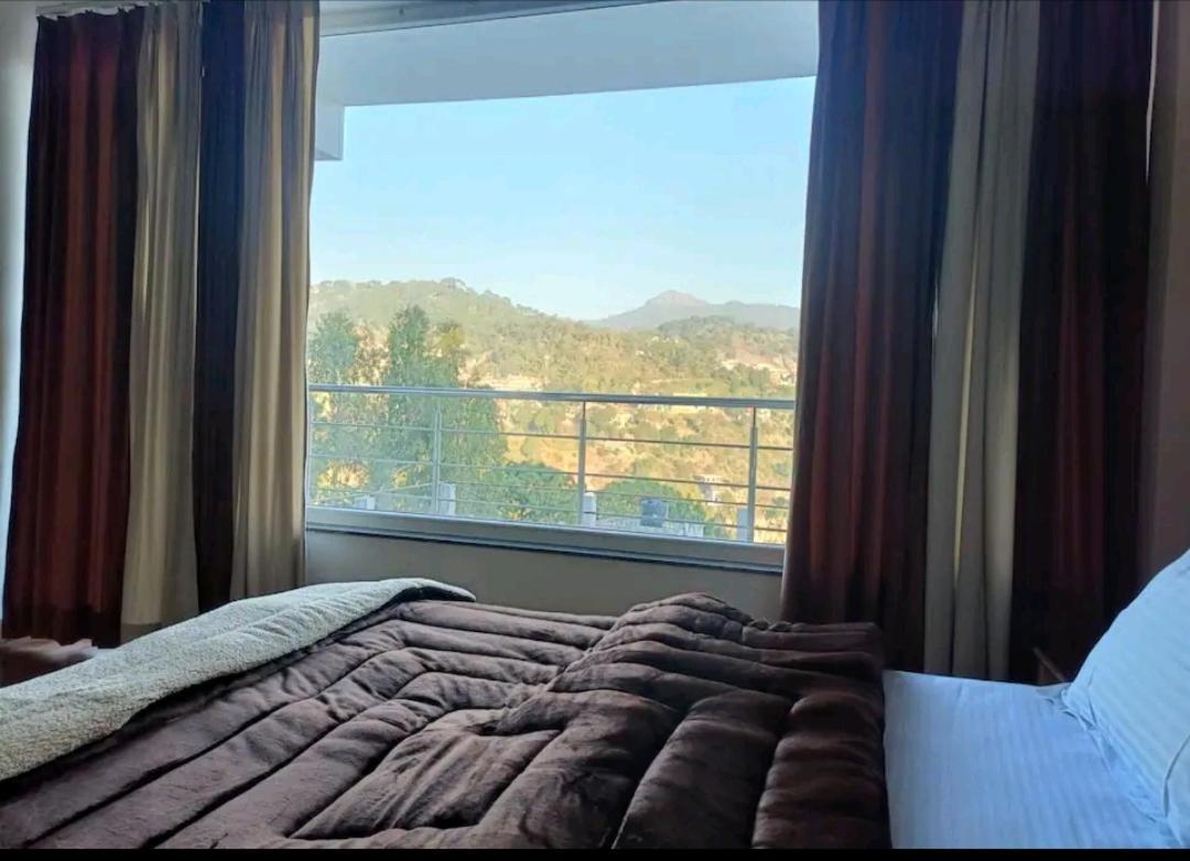 Apartment Sun Rise View At Twin Oaks' Kasauli